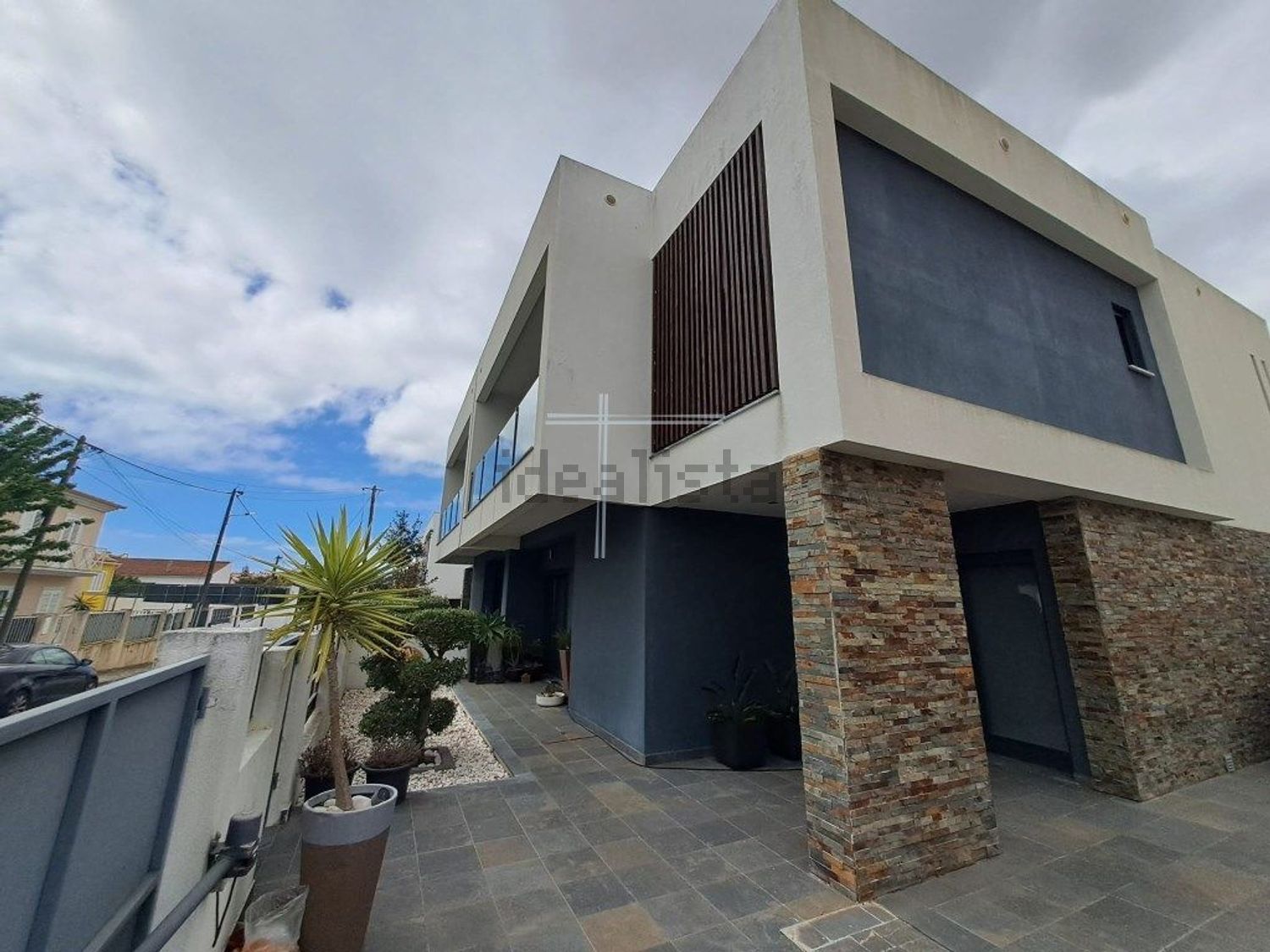 双拼别墅出售在Quintinhas - 外立面