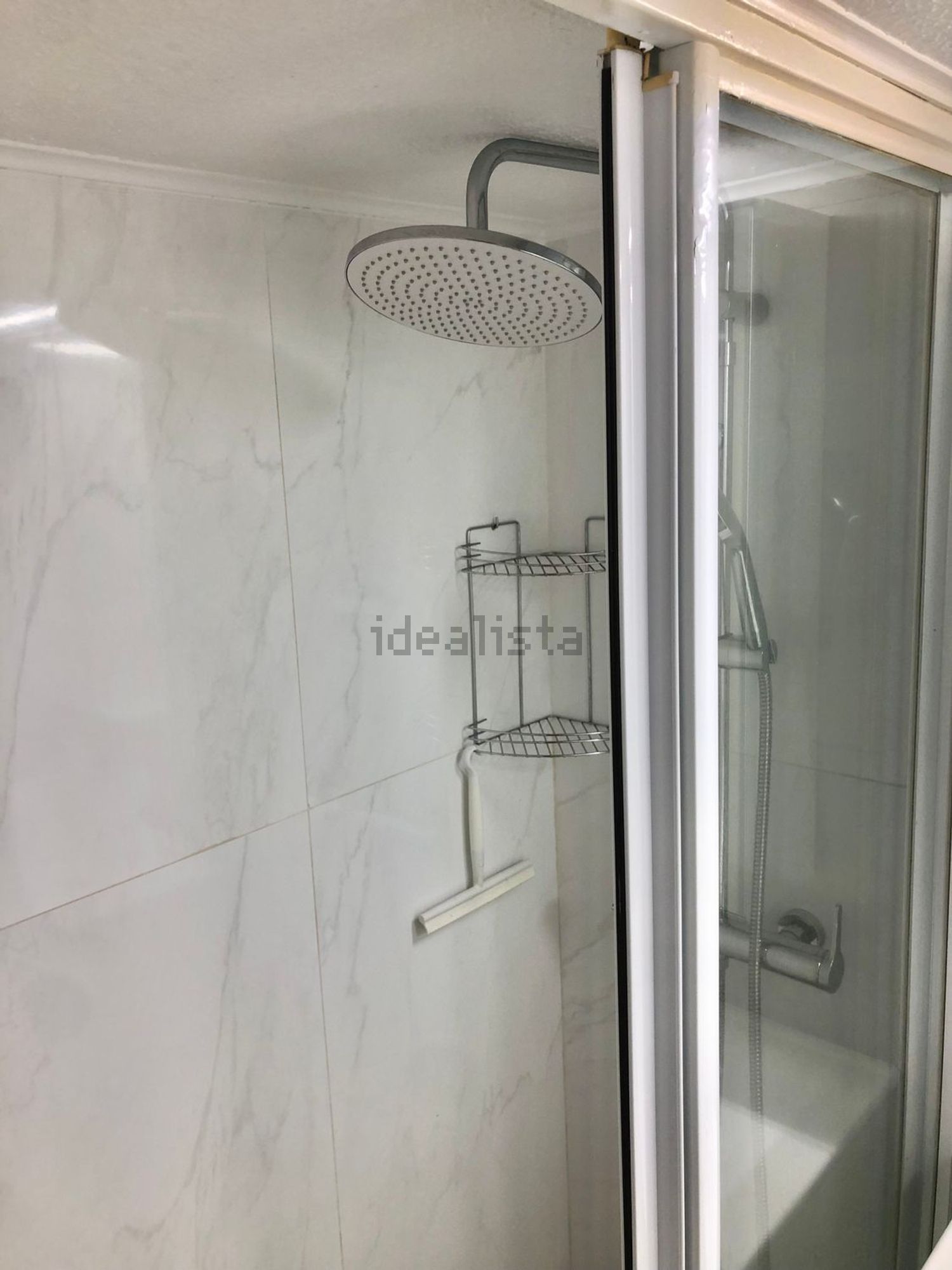 出租t0（单人公寓）在Rua Infante Dom Pedro, 1 - 卫生间