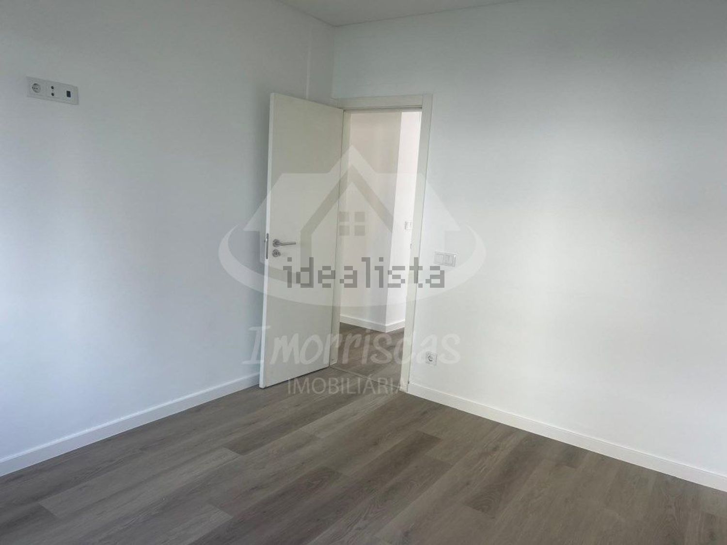 公寓 t2出售在Rua Cidade da Horta, 5 - 卧室