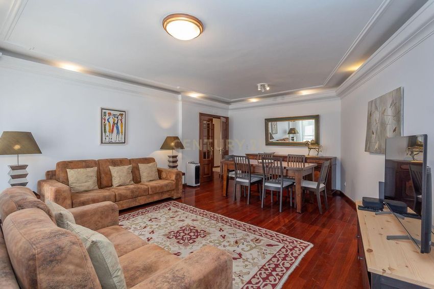 出租公寓 t3在Rua Mário Eloy, 1