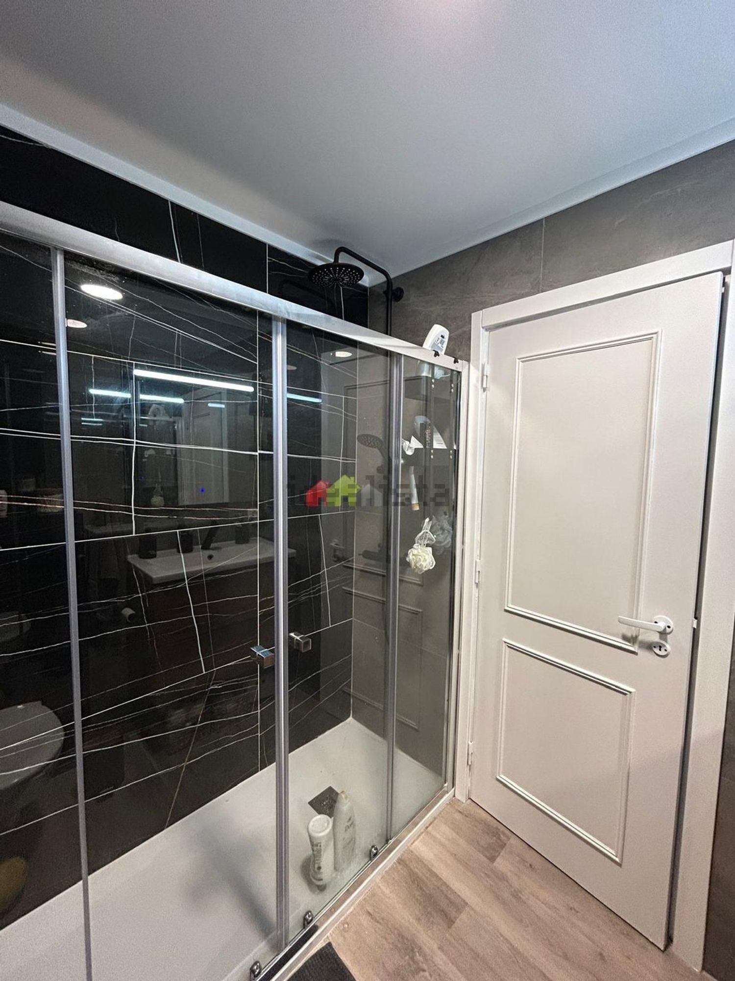 公寓 t2出售在Rua Gonçalo Anes da Ponte s/n - 卫生间