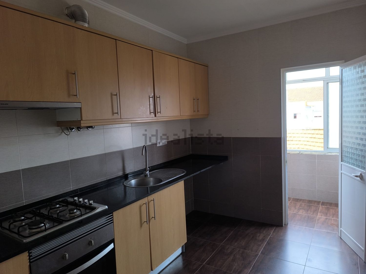 出租公寓 t1在Rua Luís de Camões, 15 - 厨房