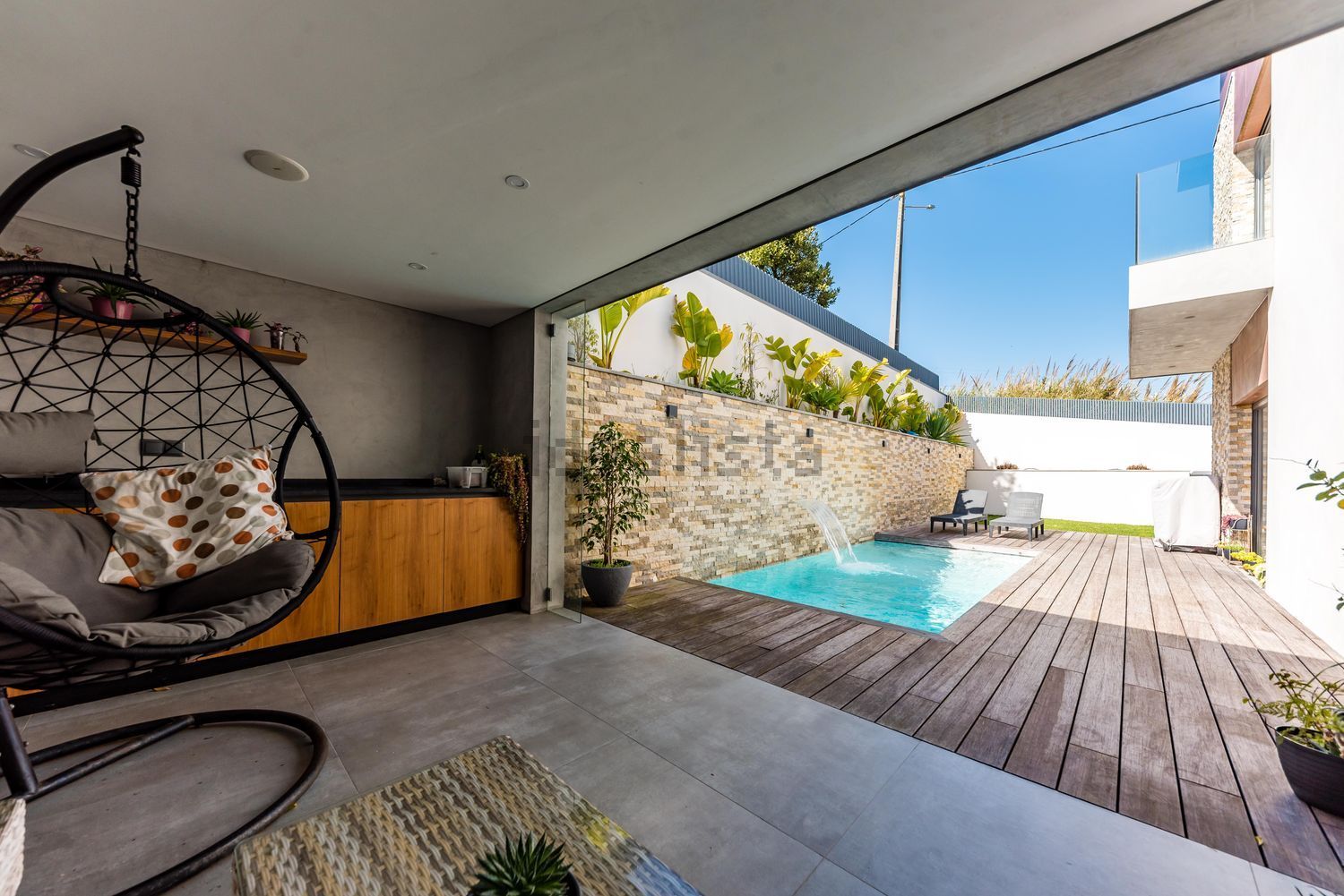 双拼别墅出售在Ramada e Caneças - 游泳池