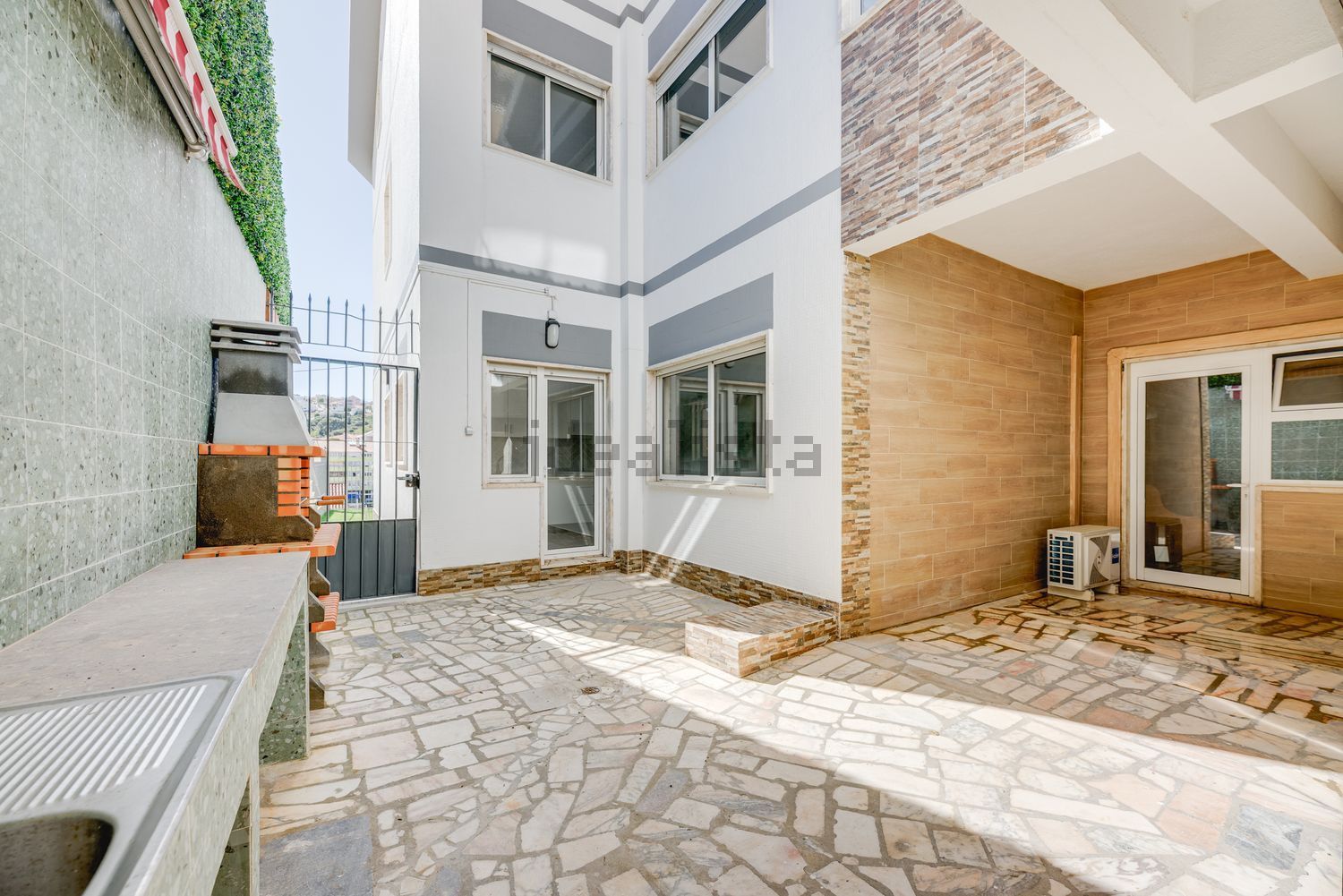 公寓 t3出售在Travessa Bica, 7 - 外立面