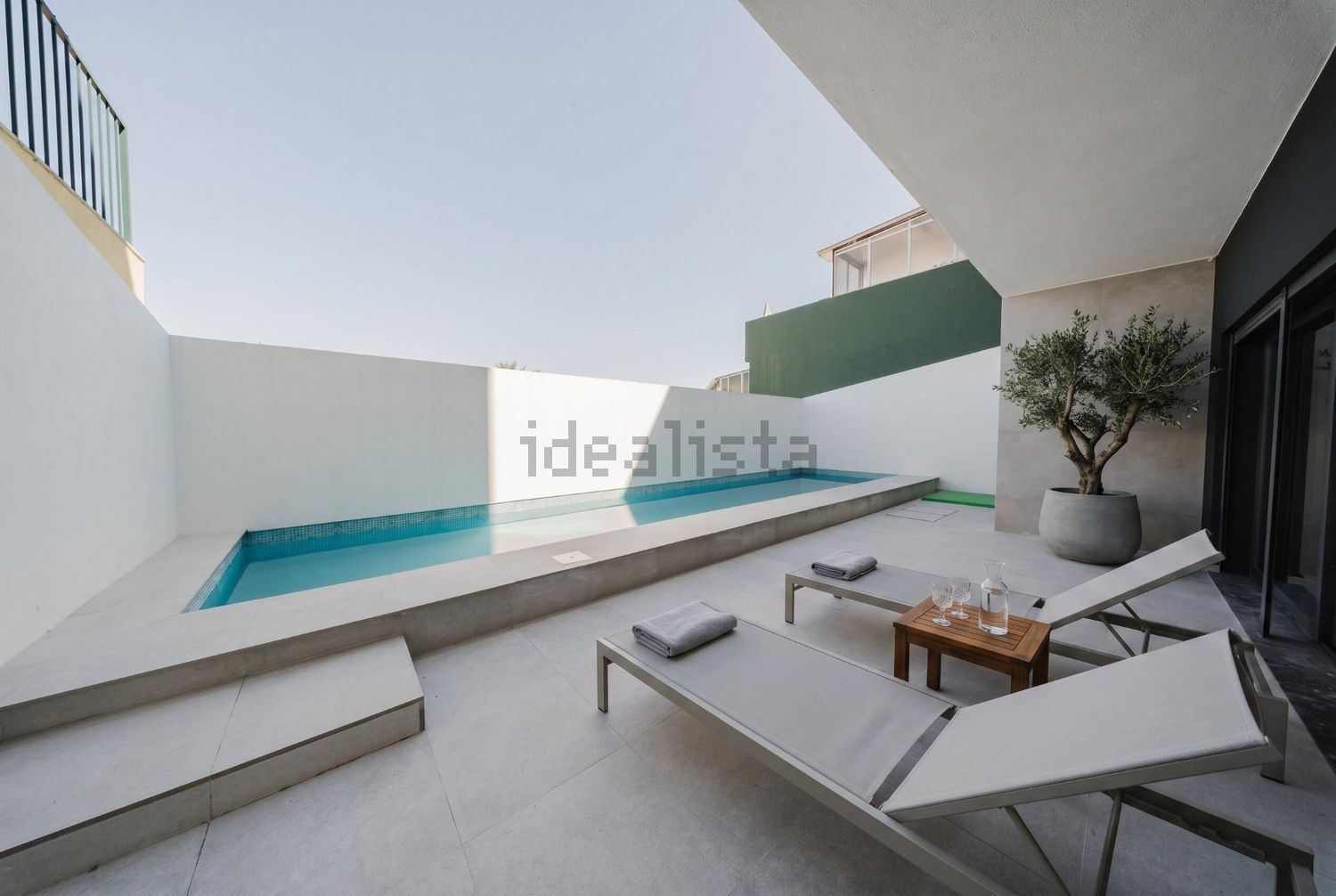 小楼房或独栋别墅出售在Rua Vieira da Silva - 游泳池