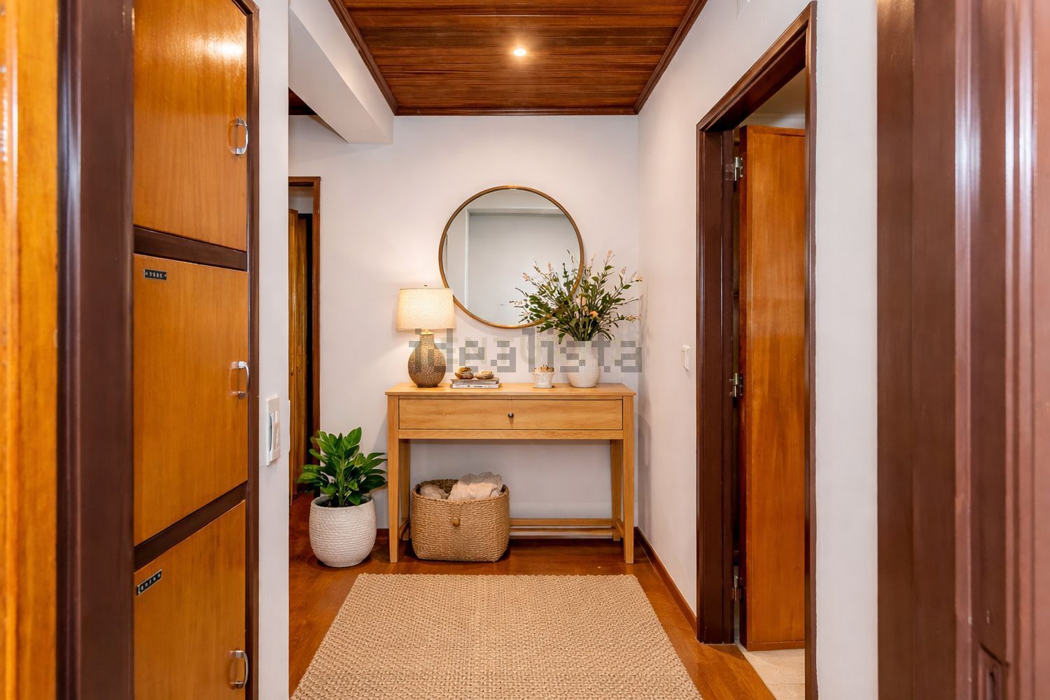 公寓 t3出售在Rua Capitão Tenente Oliveira e Carmo, 143 - 过道