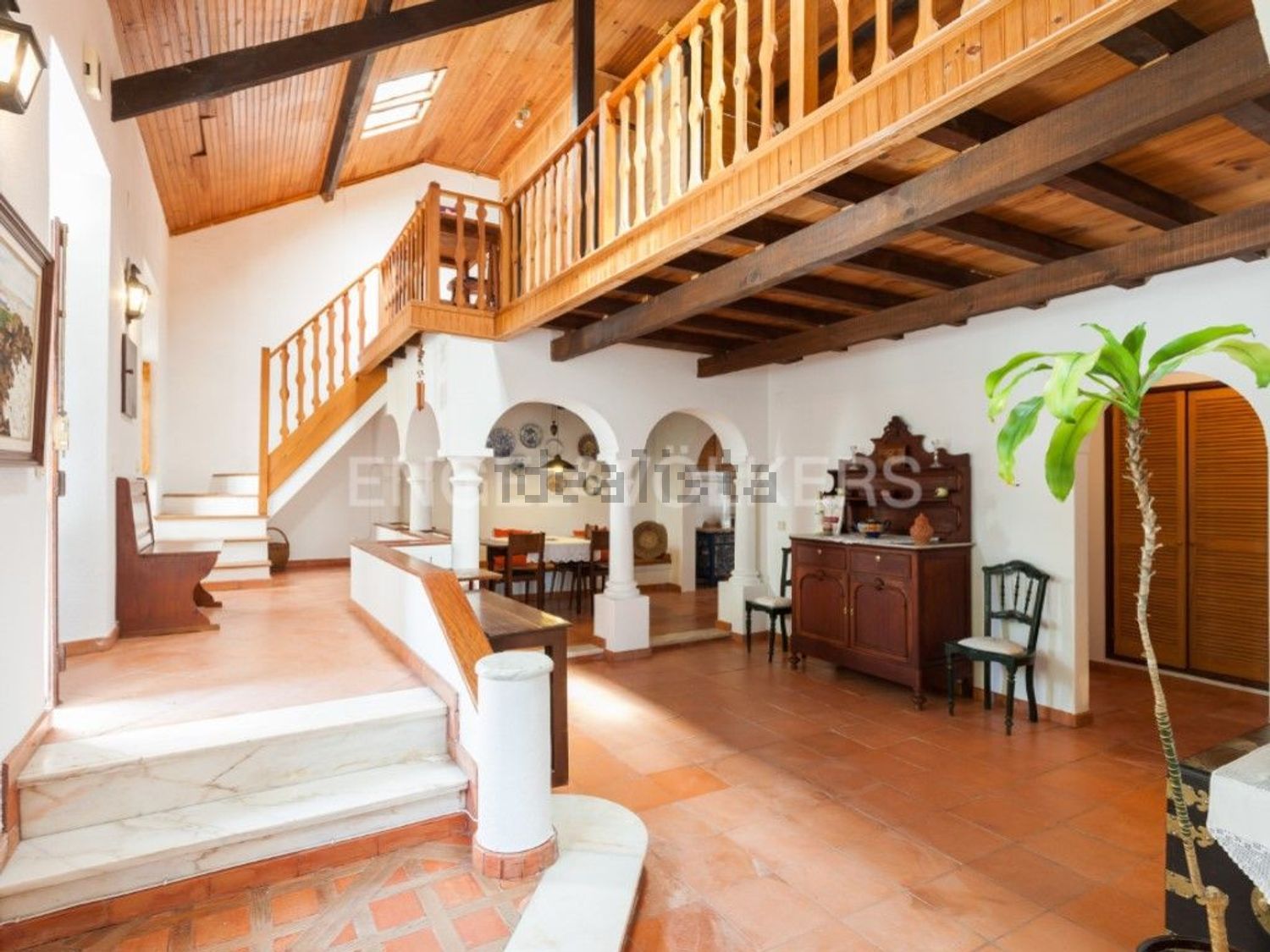 小楼房或独栋别墅出售在Dois Portos e Runa - 详情