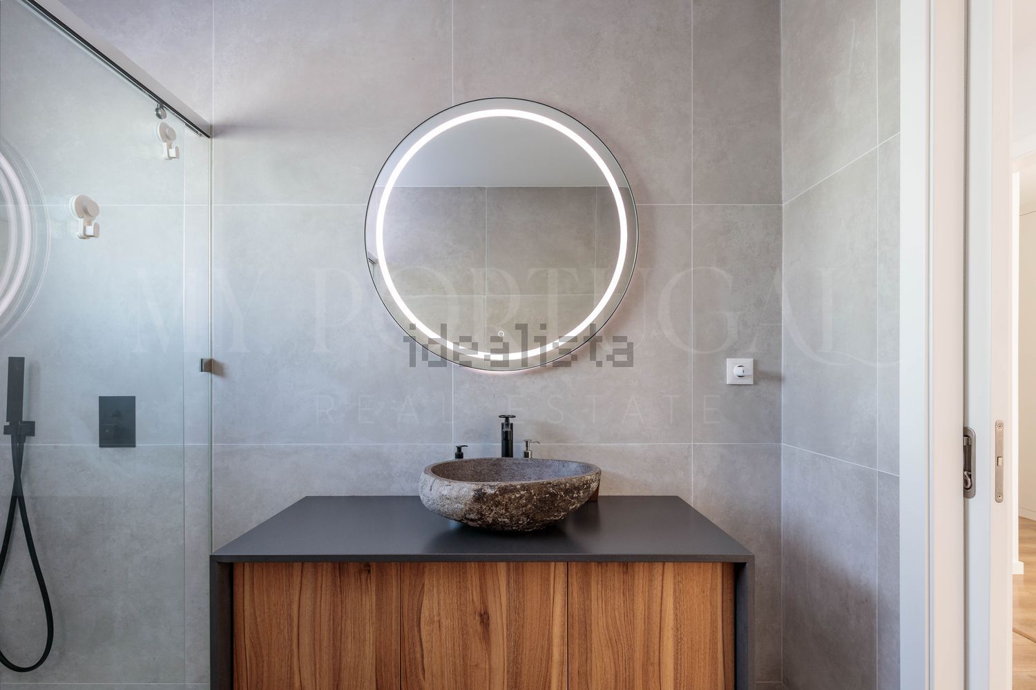 公寓 t3出售在Rua dos Cabeços - 卫生间