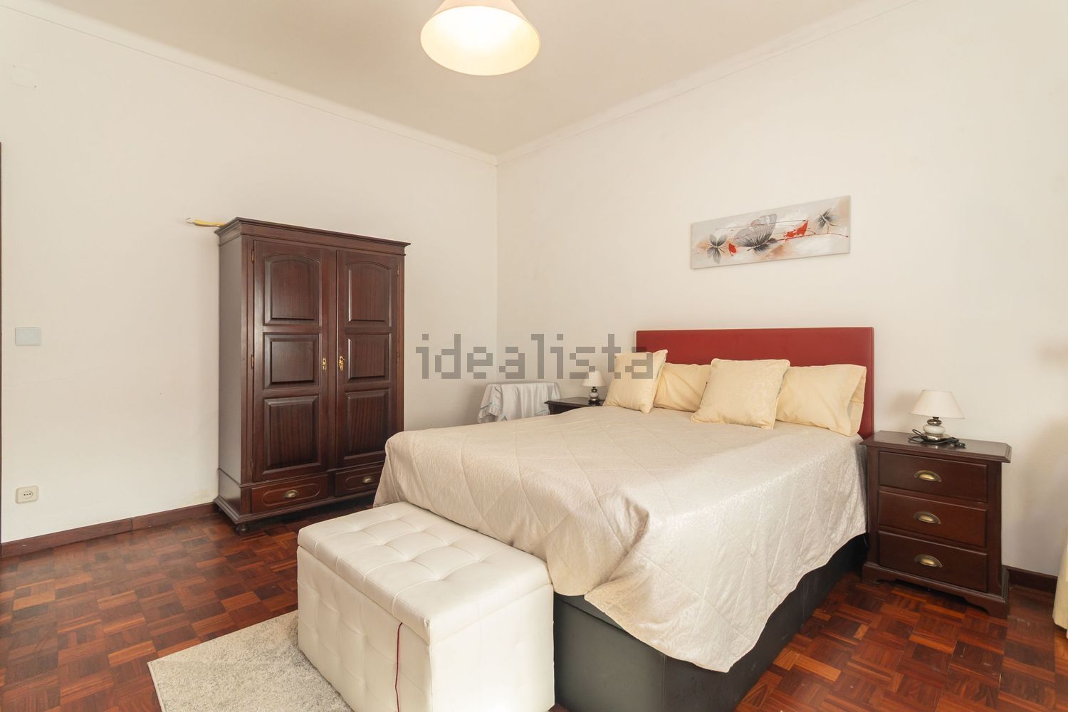 小楼房或独栋别墅出售在Avenida Padre Nabeto - 卧室