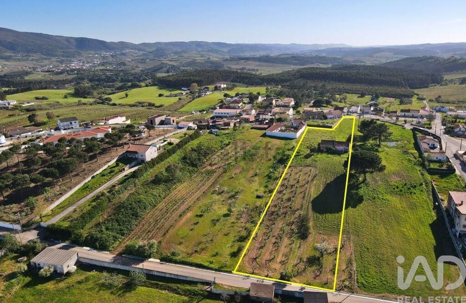 小楼房或独栋别墅出售在Lamas e Cercal - 视线