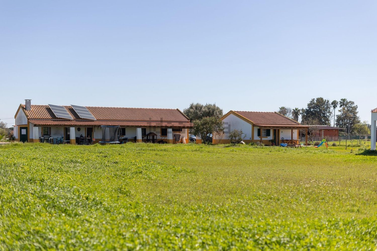 农庄出售在Estrada Vale Porrim s/n - 外立面