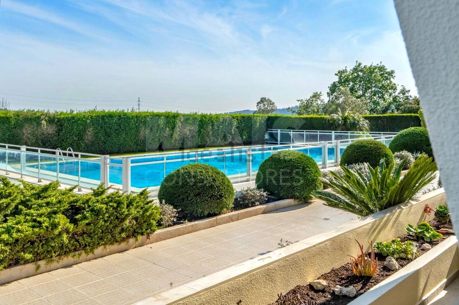 公寓 t4出售在Rua Alexandre Herculano - 游泳池