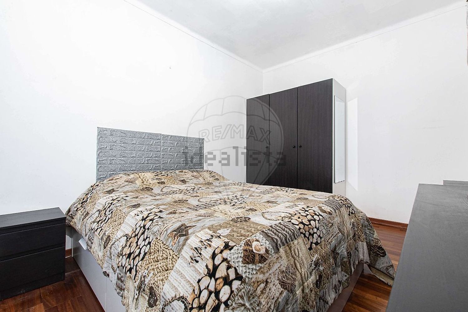 公寓 t2出售在Rua Piloto Nascimento Costa - 卧室