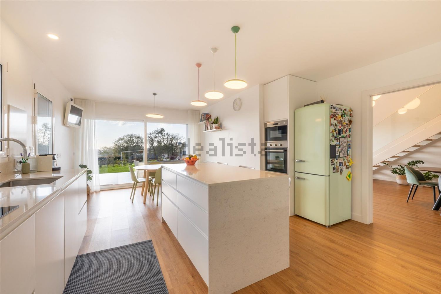 小楼房或独栋别墅出售Em539 - 厨房