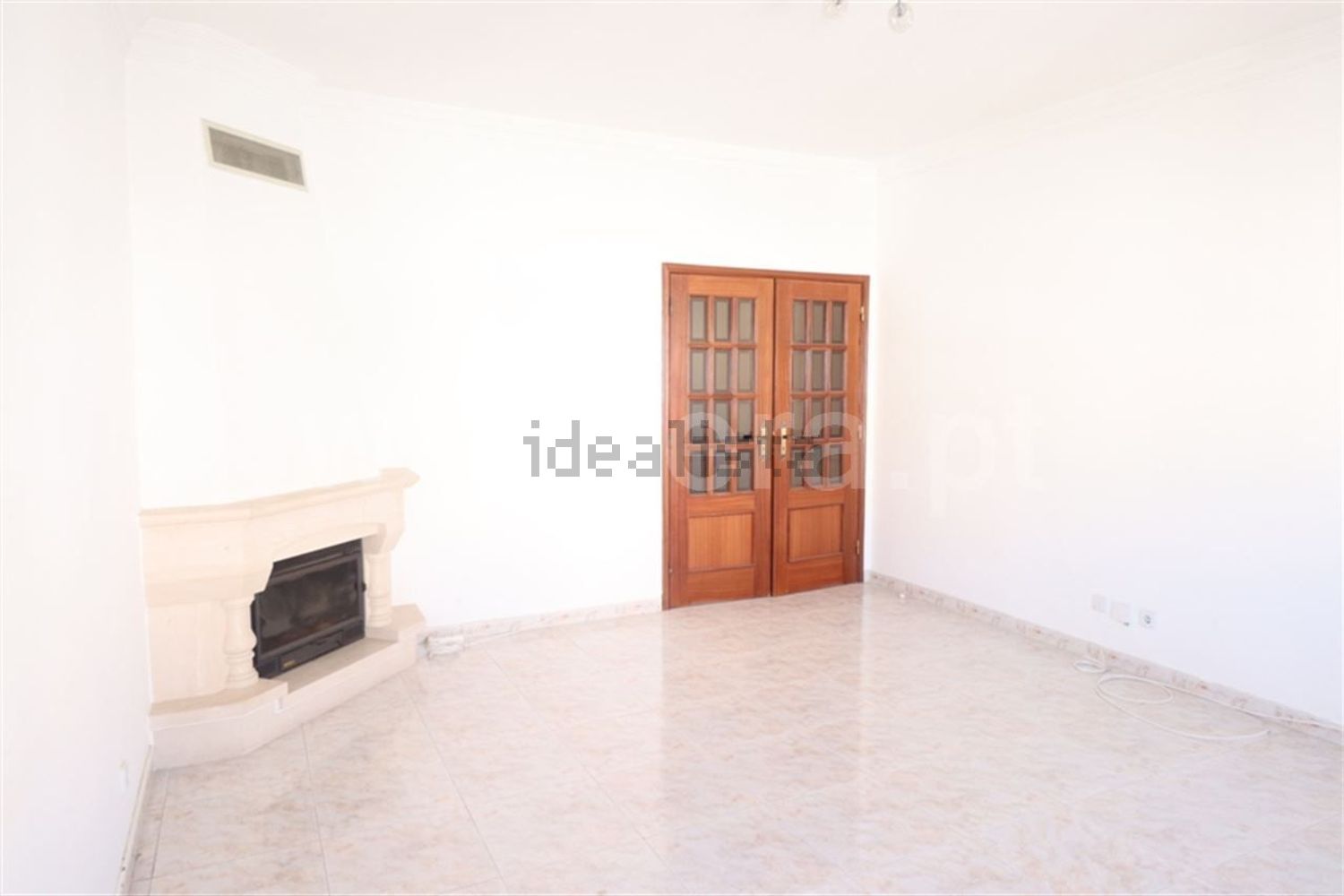 出租公寓 t2在Cruz de Pau - 客厅