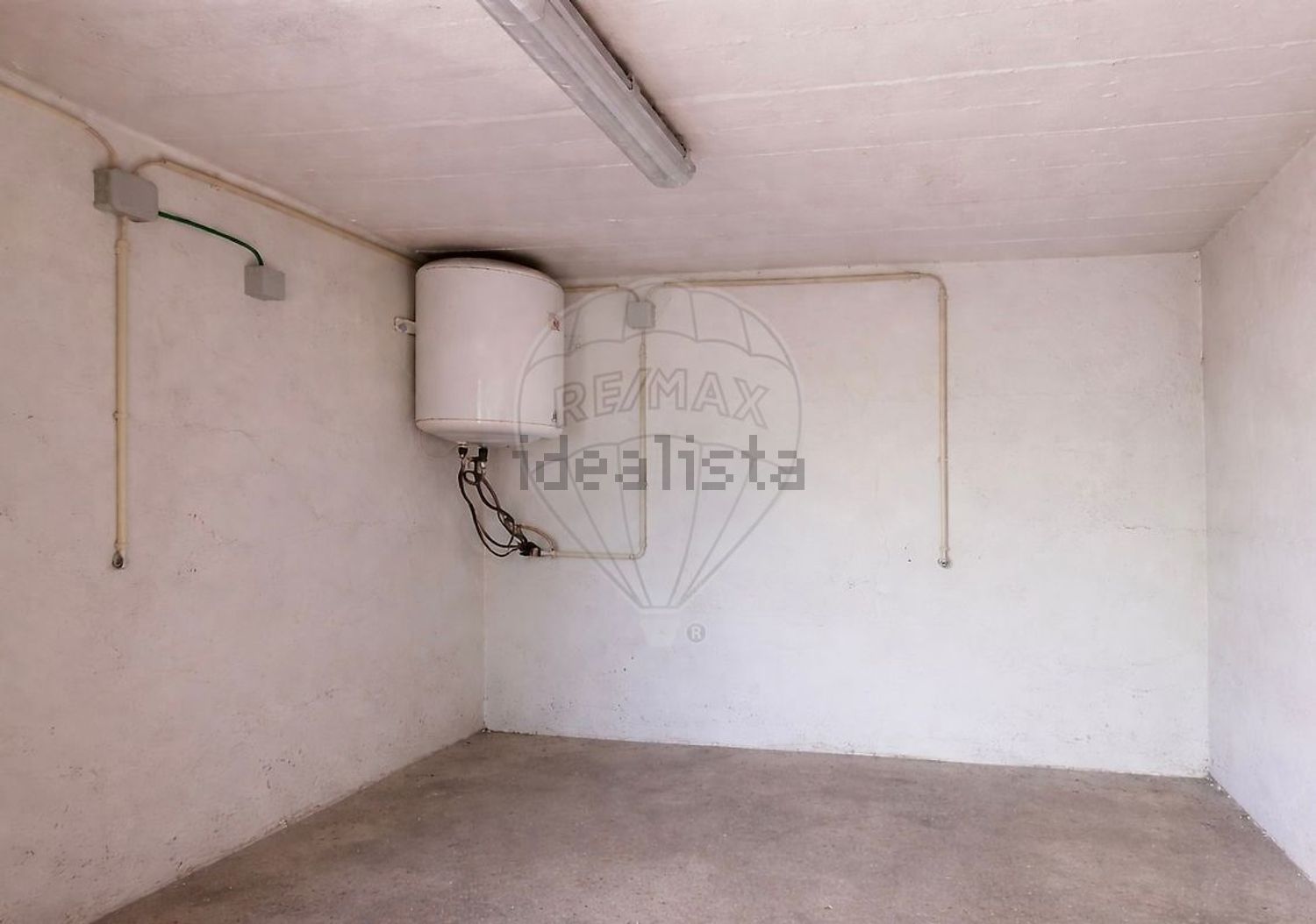 小楼房或独栋别墅出售在Rua António Sérgio - 居住