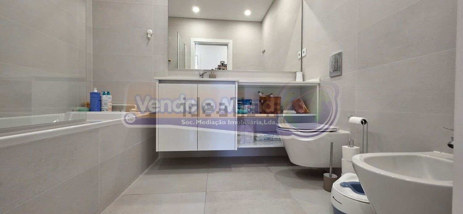 公寓 t2出售在Póvoa de Santa Iria e Forte da Casa - 卫生间