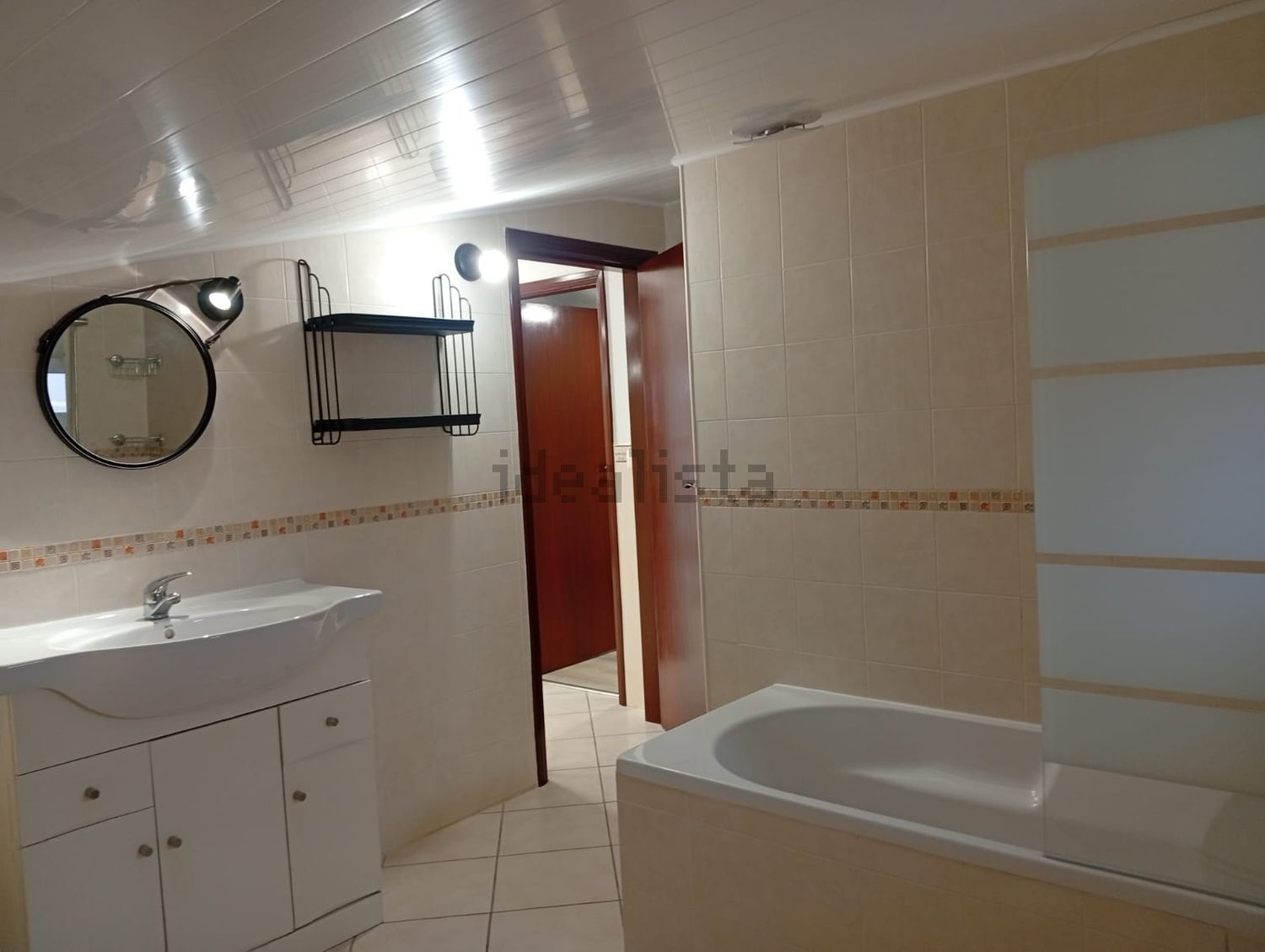 出租小楼房在Rua da Palmeira, 1 - 卫生间