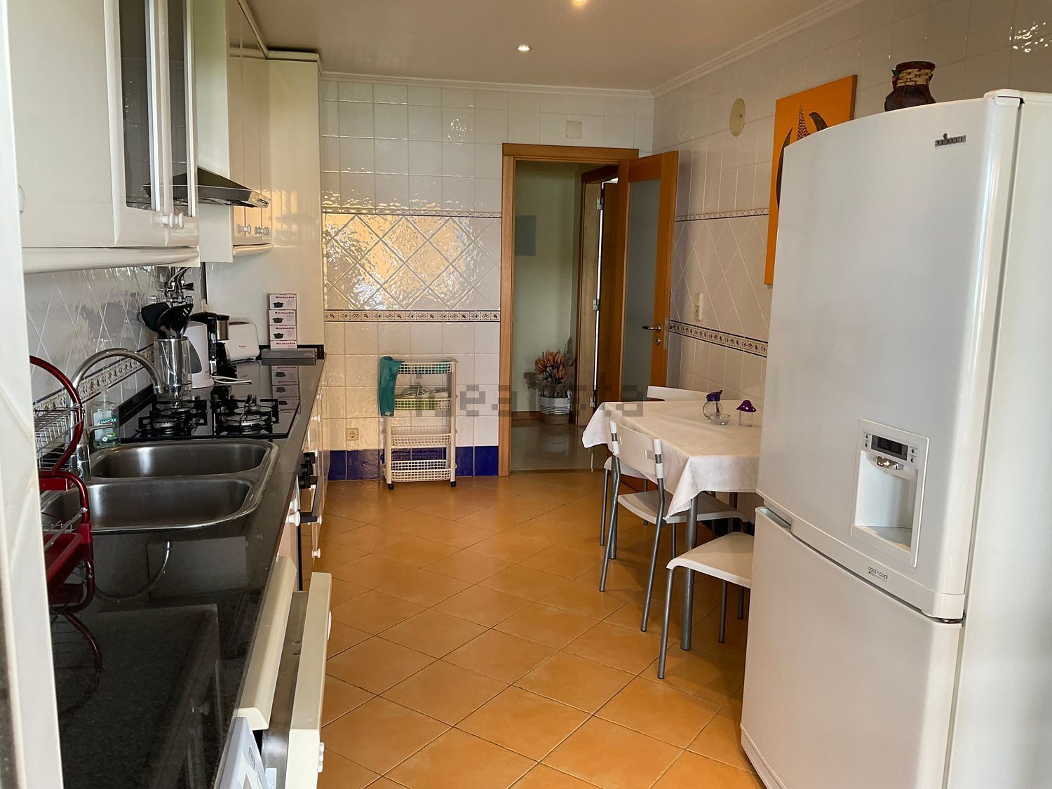 出租公寓 t2在Bairro do Rosário - 厨房