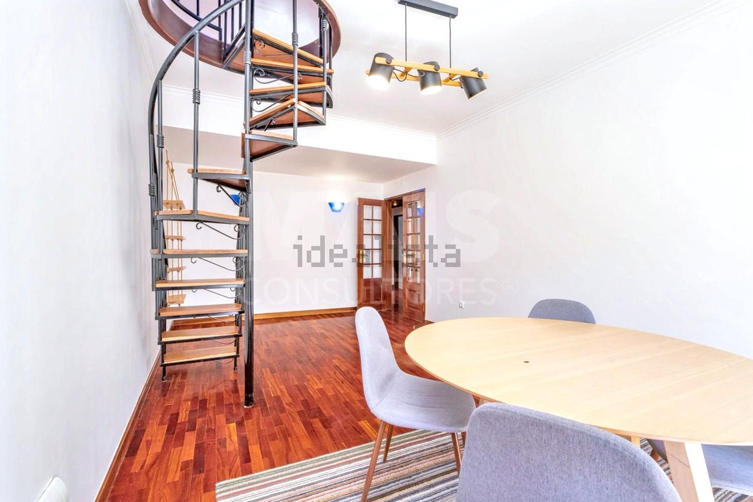 公寓 t2出售在Rua Abel Salazar - 客厅