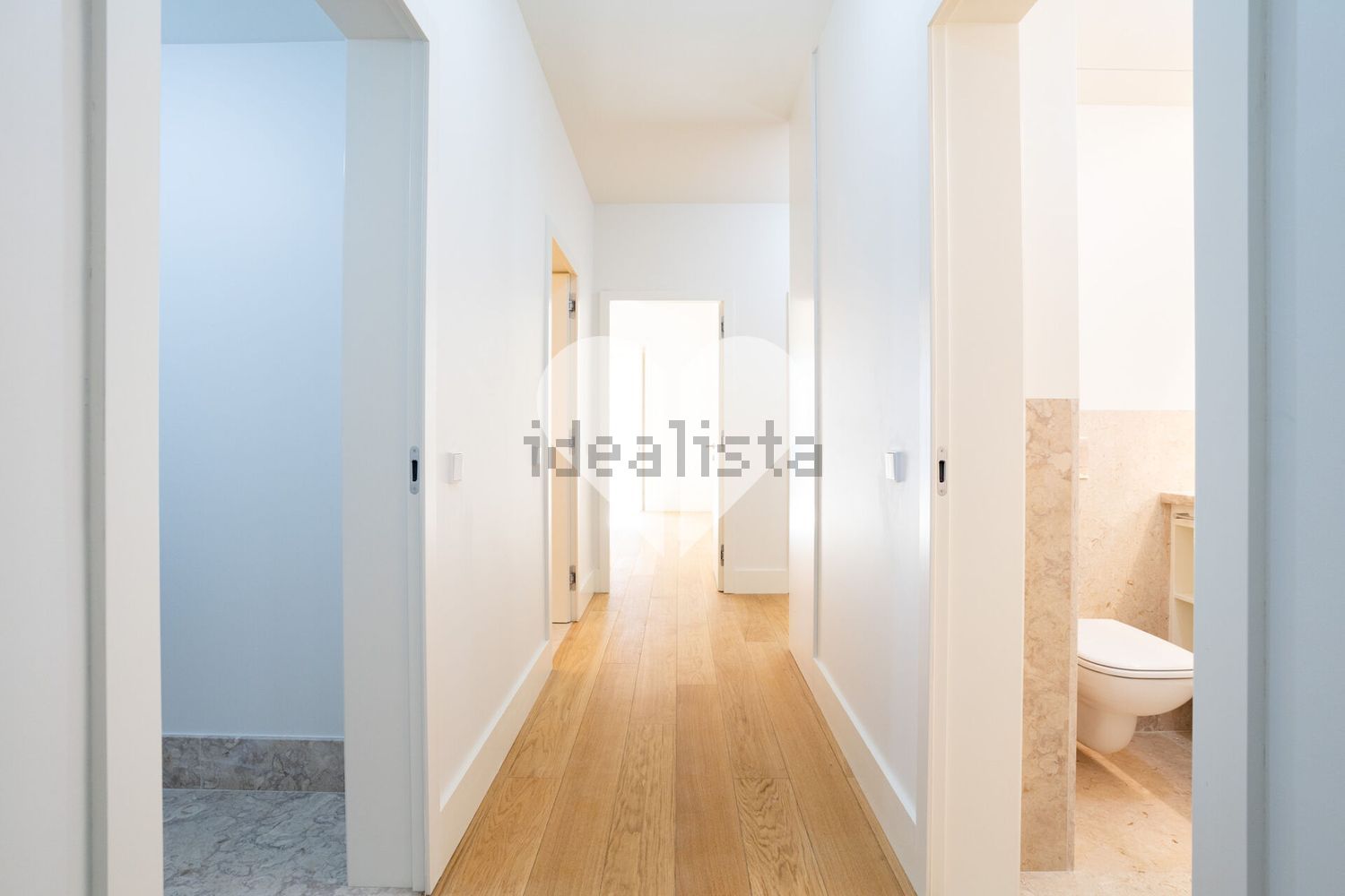 公寓 t3出售在Rua do Passadiço, 1 - 过道