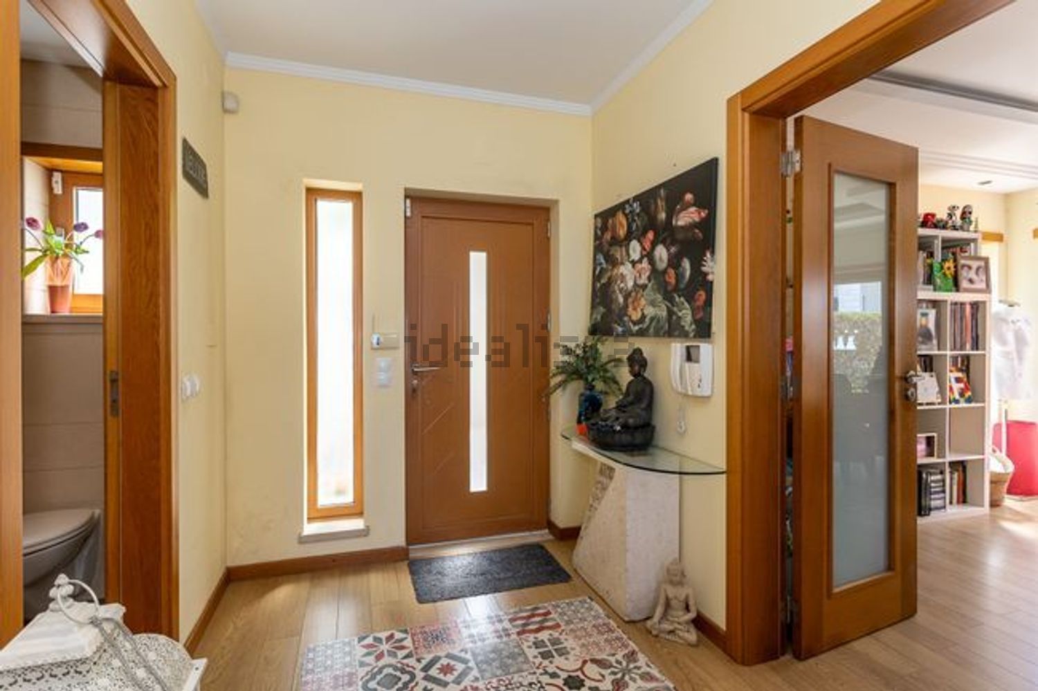 小楼房或独栋别墅出售在Rua Adão Manuel Ramos Barata - 过道