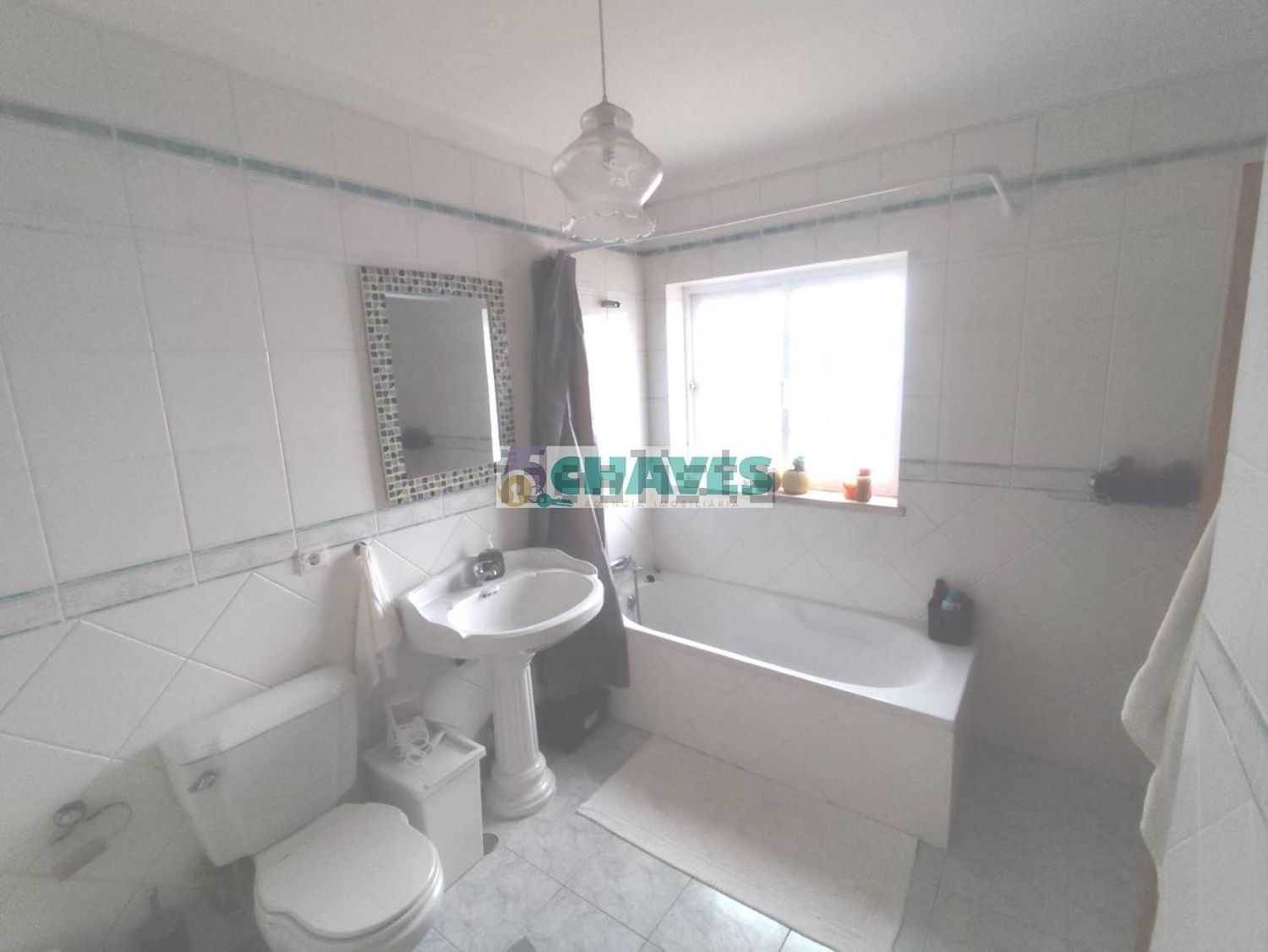 小楼房或独栋别墅出售在Amoreira - 卫生间
