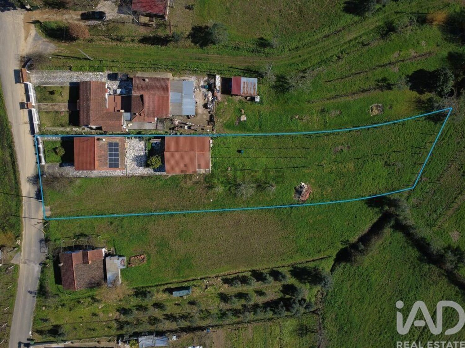 小楼房或别墅出售在São Miguel de Poiares - 照片