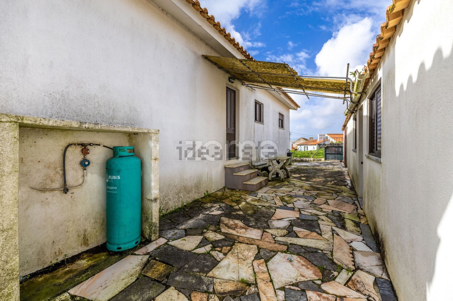 小楼房或独栋别墅出售在Rua da Piedade, 12 - 仓库