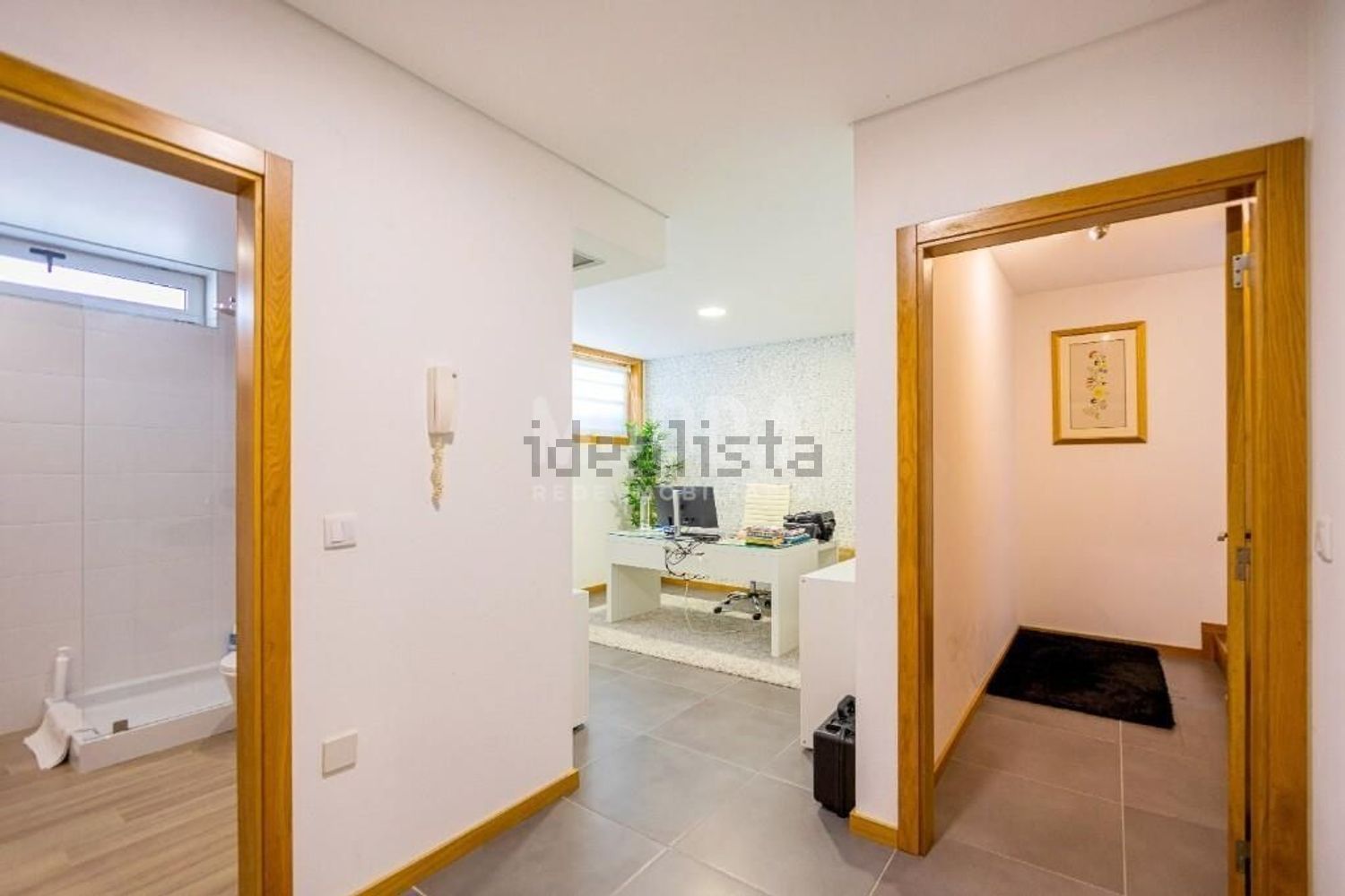小楼房或独栋别墅出售在Rua do Vale dos Pinheiros s/n - 照片