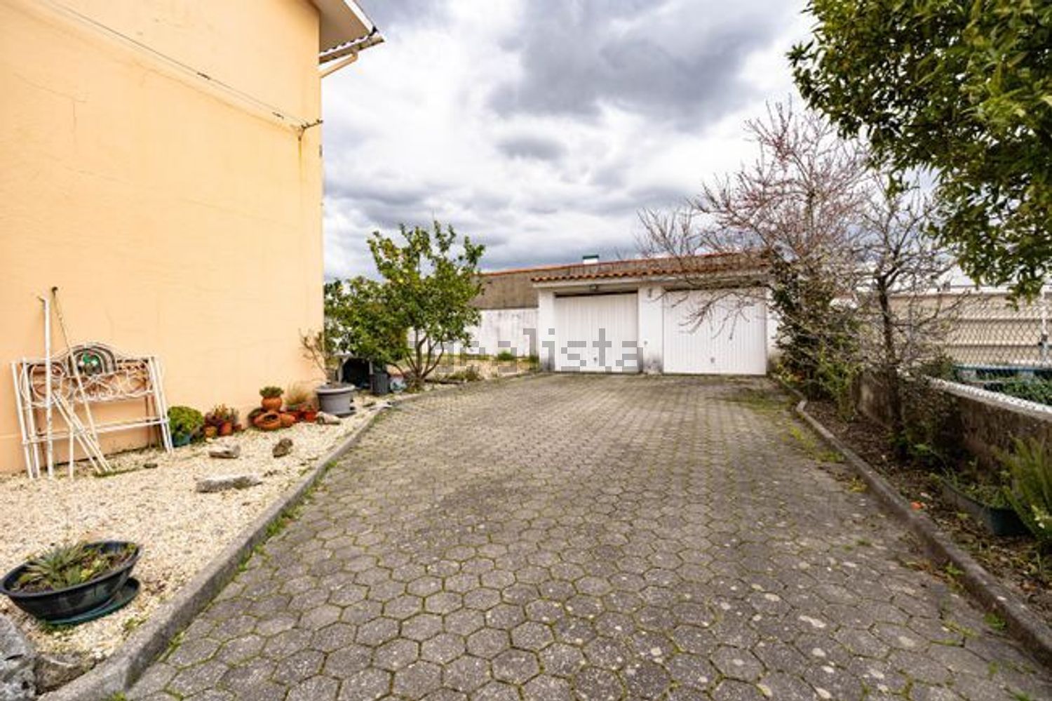 公寓 t4出售在Rua Nossa Senhora da Memória, 20 - 外立面