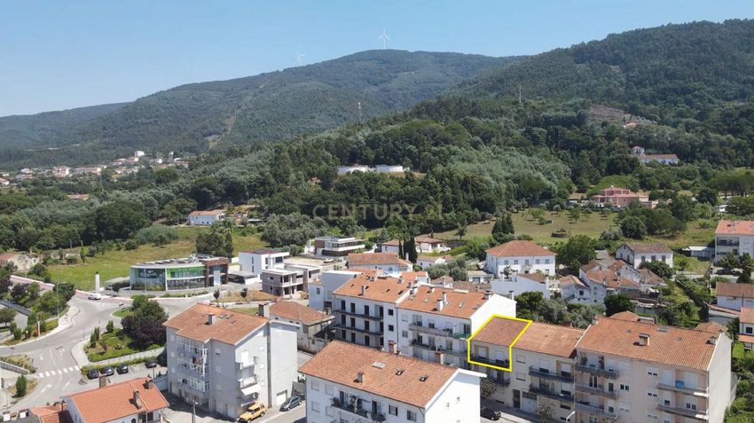 公寓 t3出售在Avenida Doutor José Maria Cardoso, 62