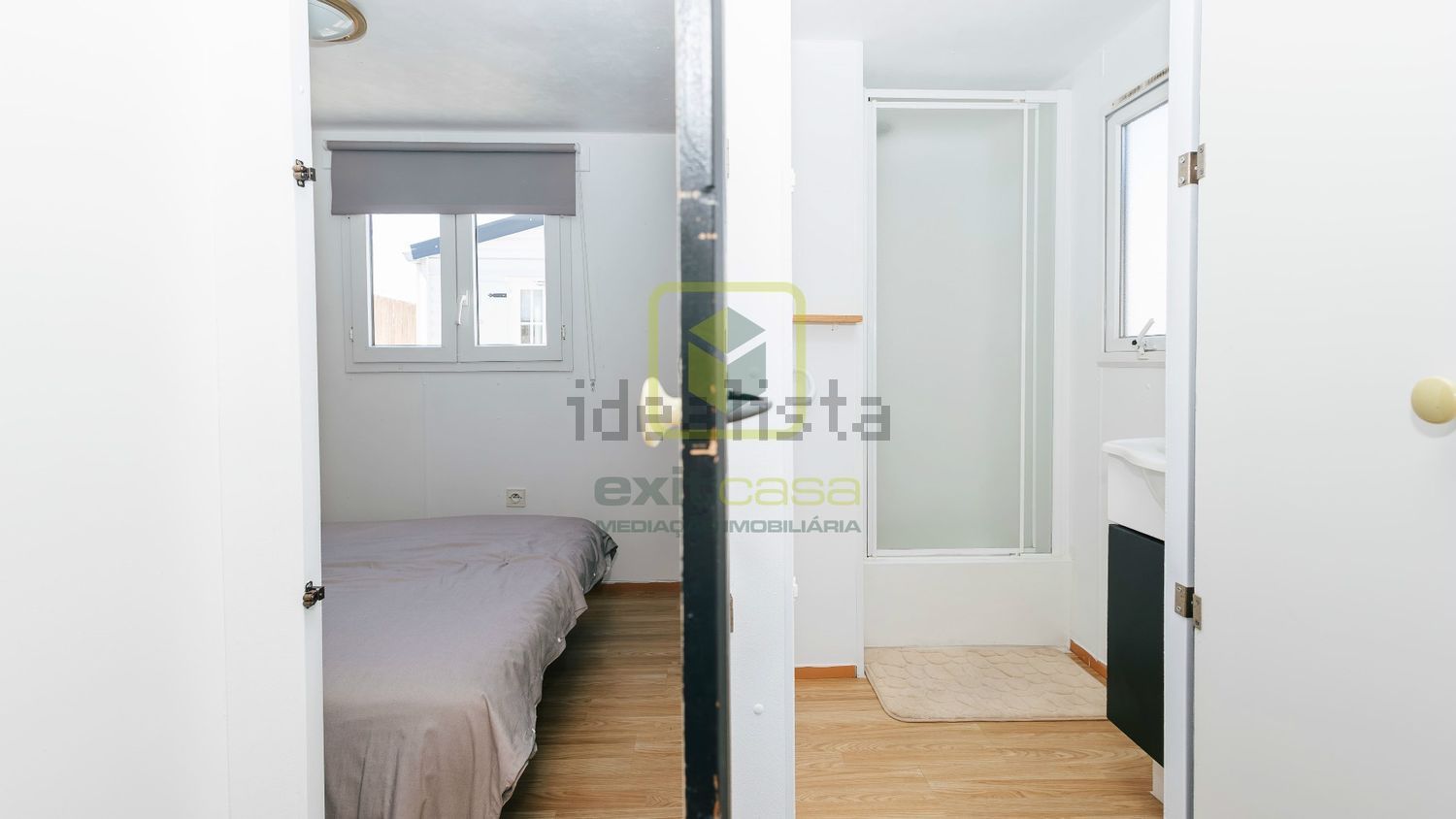 小楼房或独栋别墅出售在Lavos - 前厅