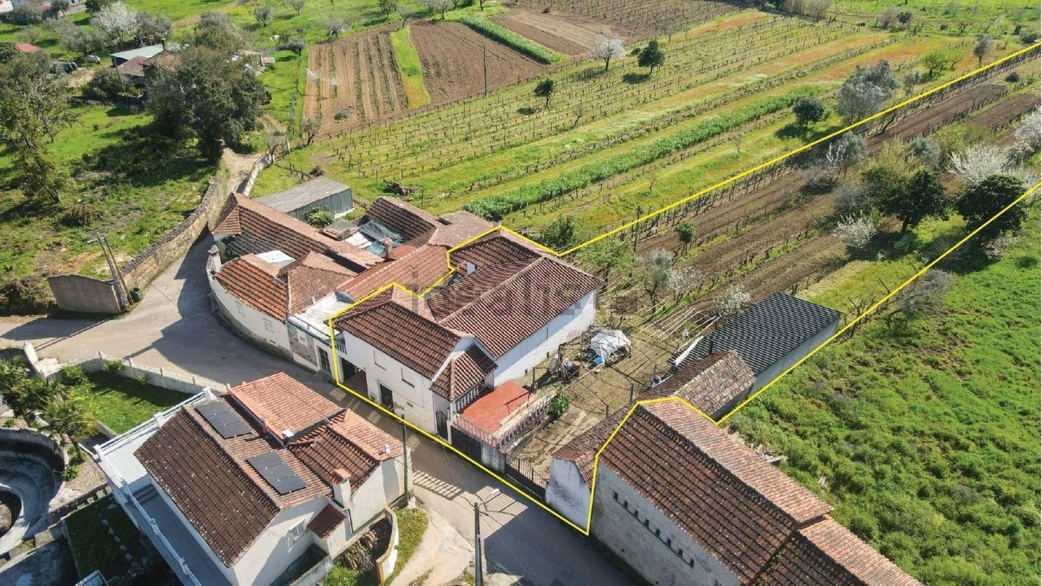 小楼房或独栋别墅出售在Rua Pereiro de Cima s/n - 照片