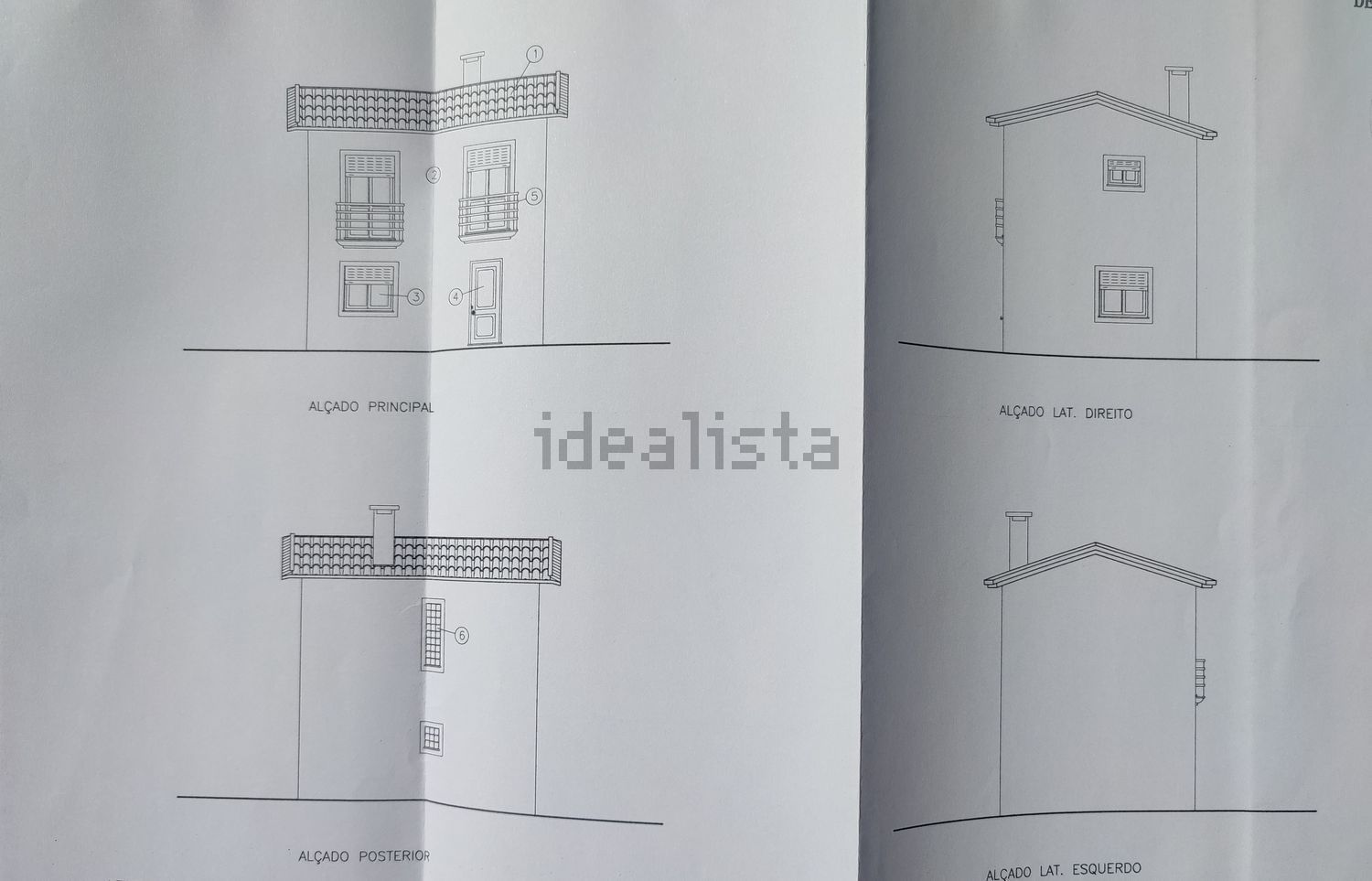 小楼房或独栋别墅出售Midões - 平面图