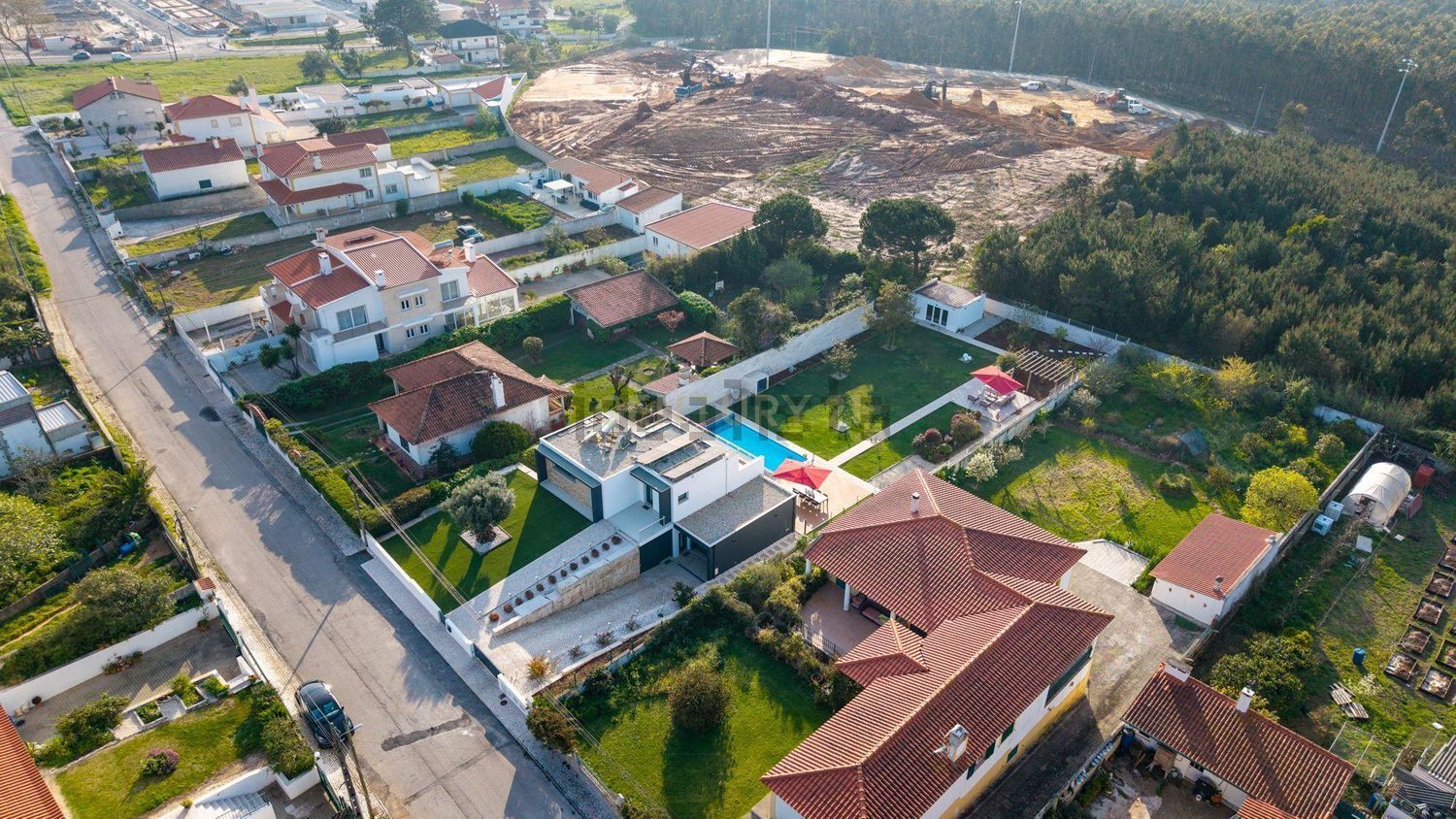 小楼房或独栋别墅出售在Rua da Cumeira, 17 - 视线