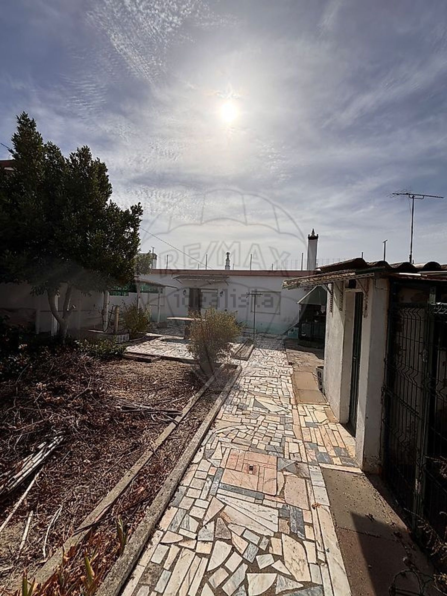 小楼房或独栋别墅出售在Estrada do Arçe - 外立面