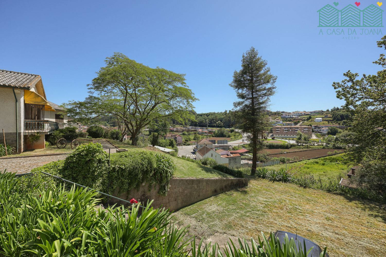 小楼房或独栋别墅出售在Rua Manuel de Sousa Carneiro s/n - 花园