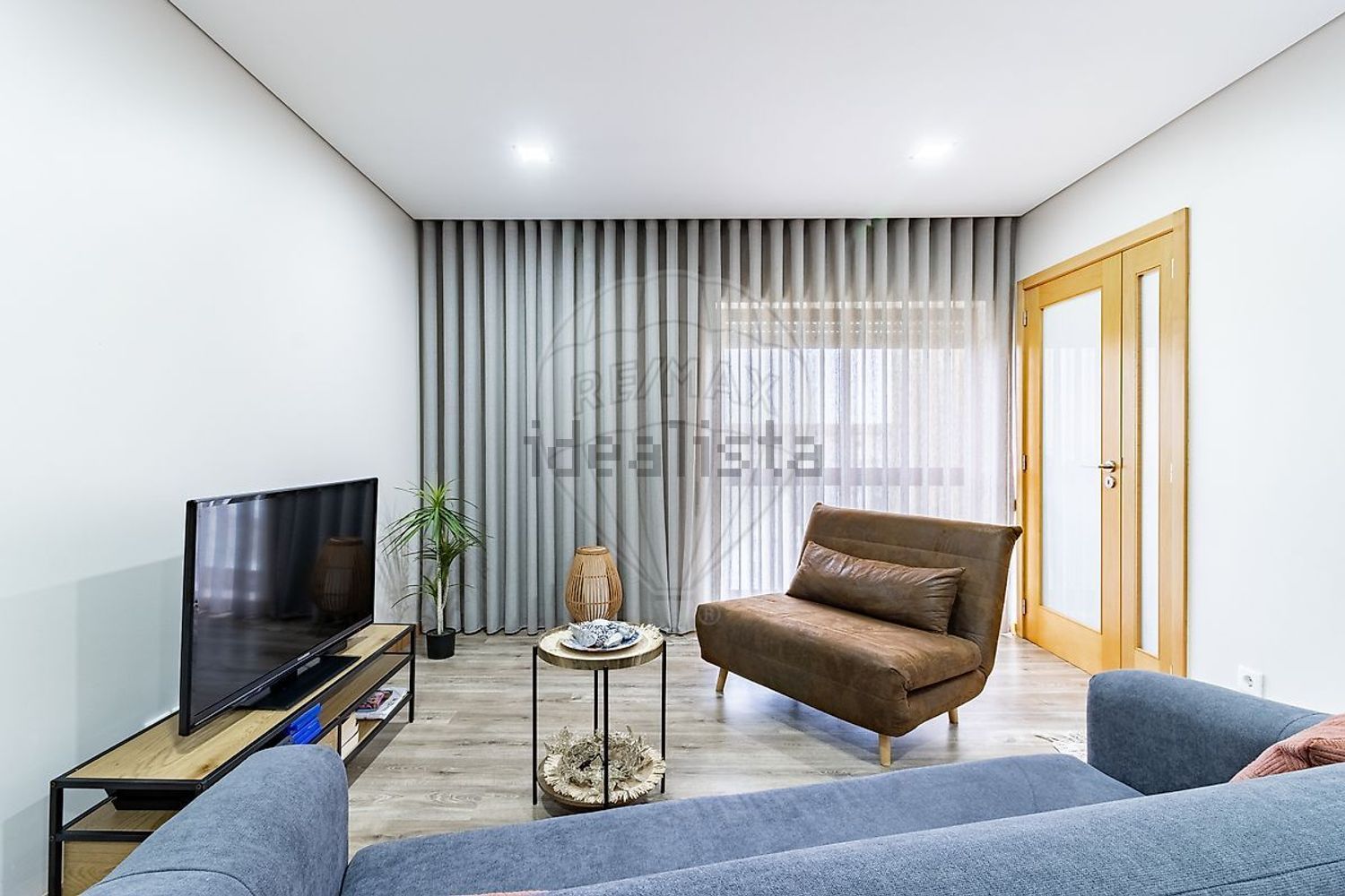 公寓 t3出售在Bairro da Marinha - 客厅