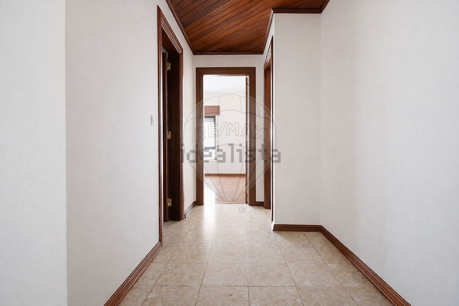 出租公寓 t3在Praceta Luís Villa Verde - 过道