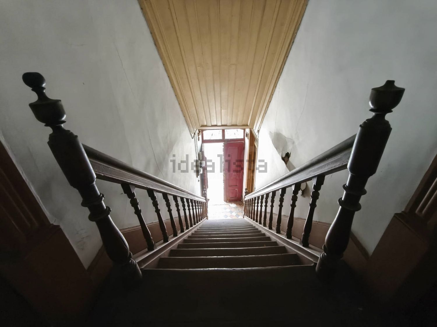 小楼房或独栋别墅出售在Lousã - 楼梯