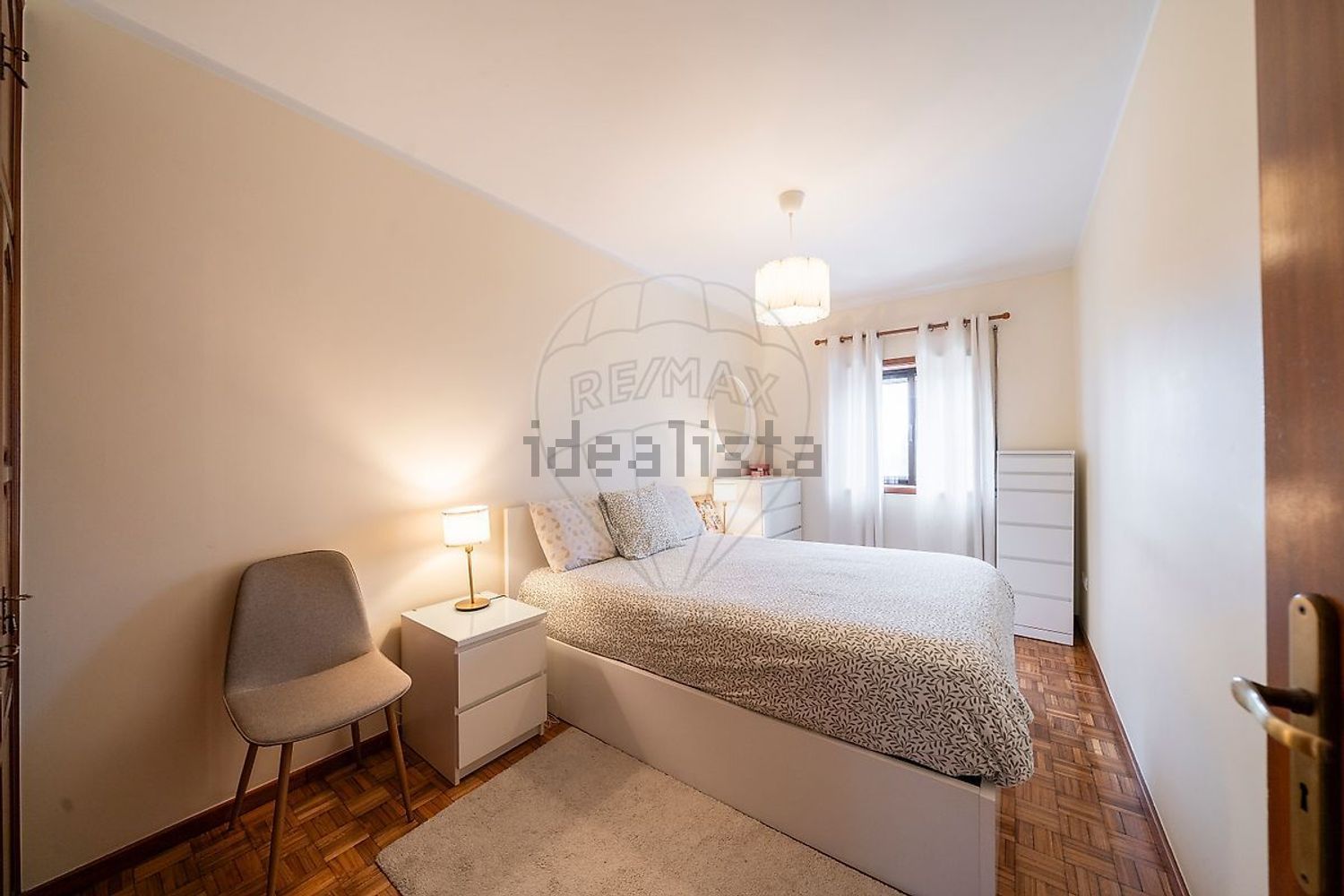 公寓 t2出售在Rua da Indústria - 卧室