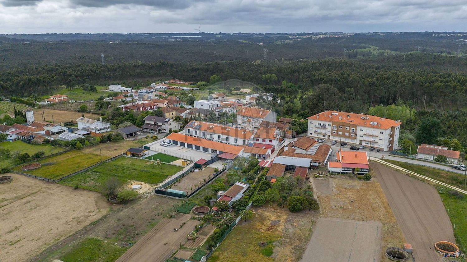 公寓 t1出售在Rua Escola C+s - 照片