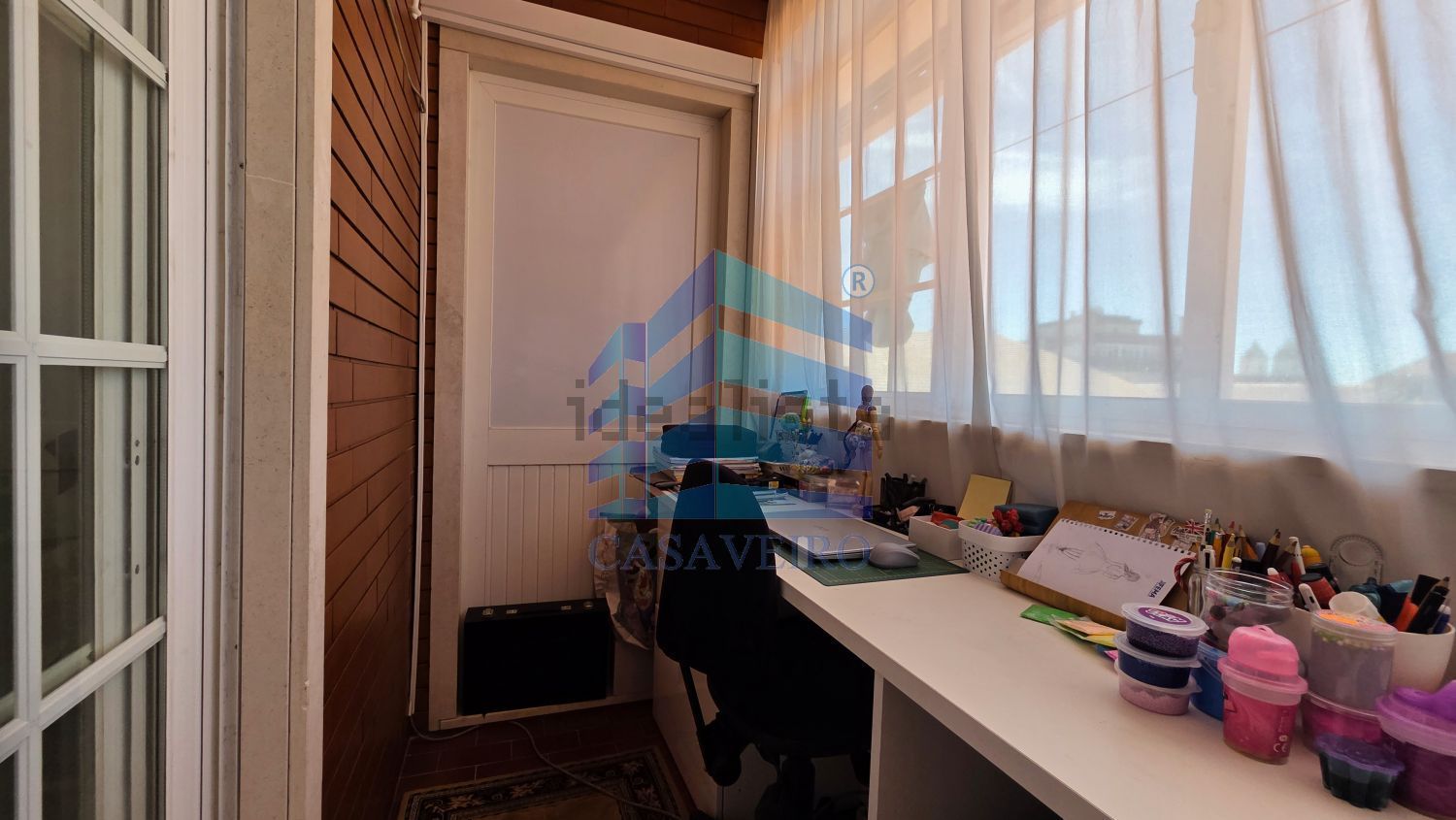 小楼房或独栋别墅出售在São Salvador - 卧室