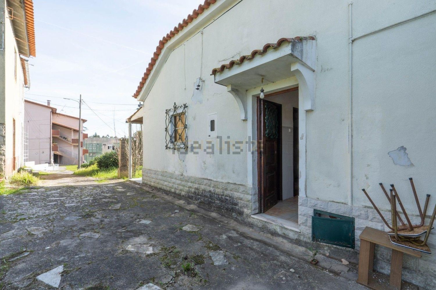 小楼房或独栋别墅出售在Travessa Cruzeiro s/n - 外立面