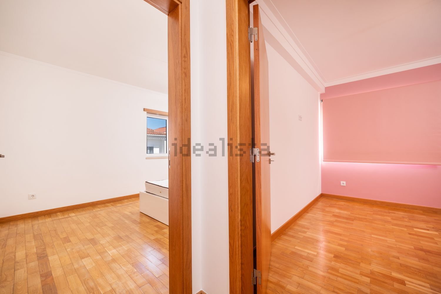 公寓 t4出售在Rua Capitão Pereirinha s/n - 过道