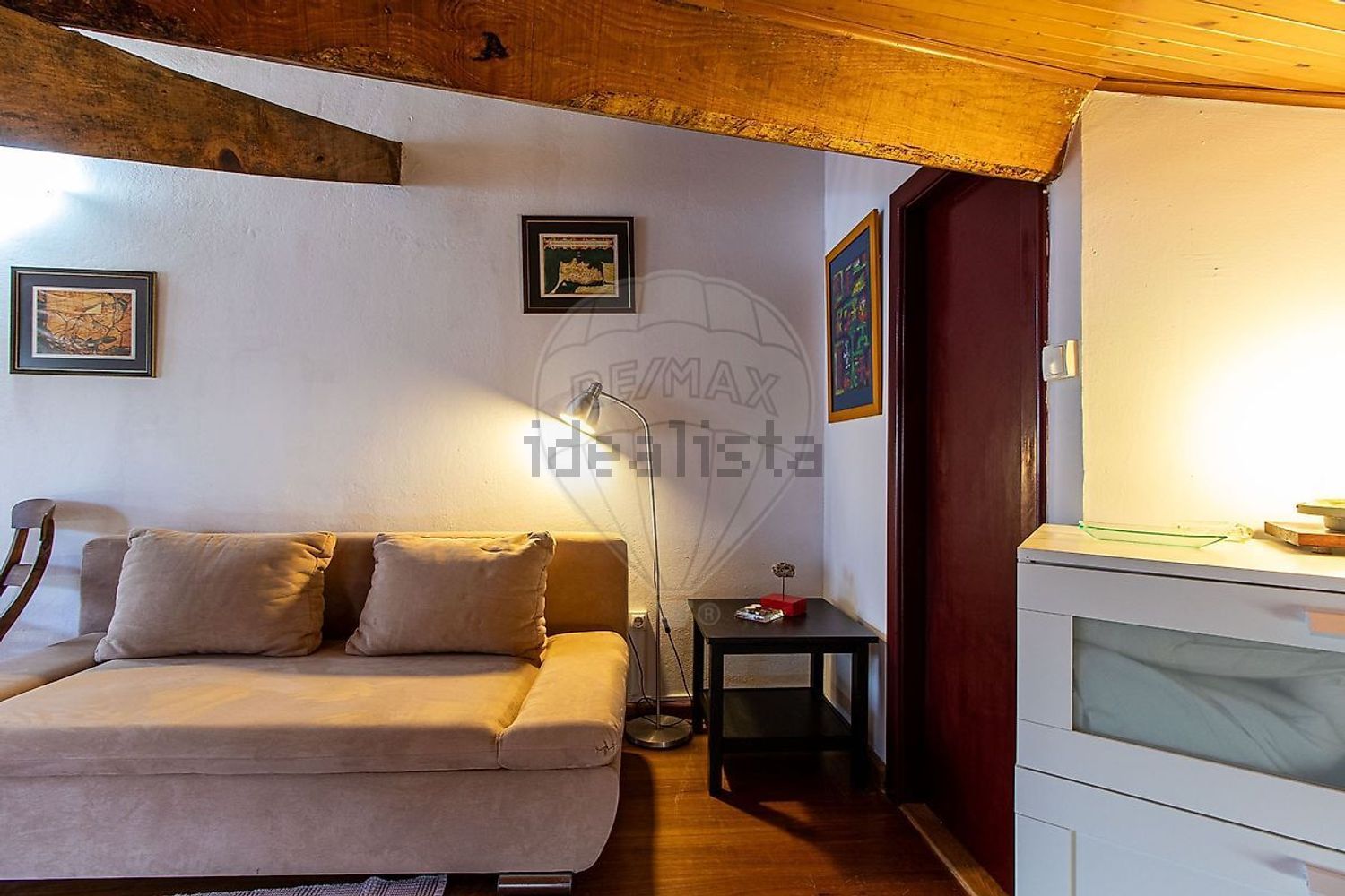 小楼房或独栋别墅出售在Avenida Luís Henriques - 卧室