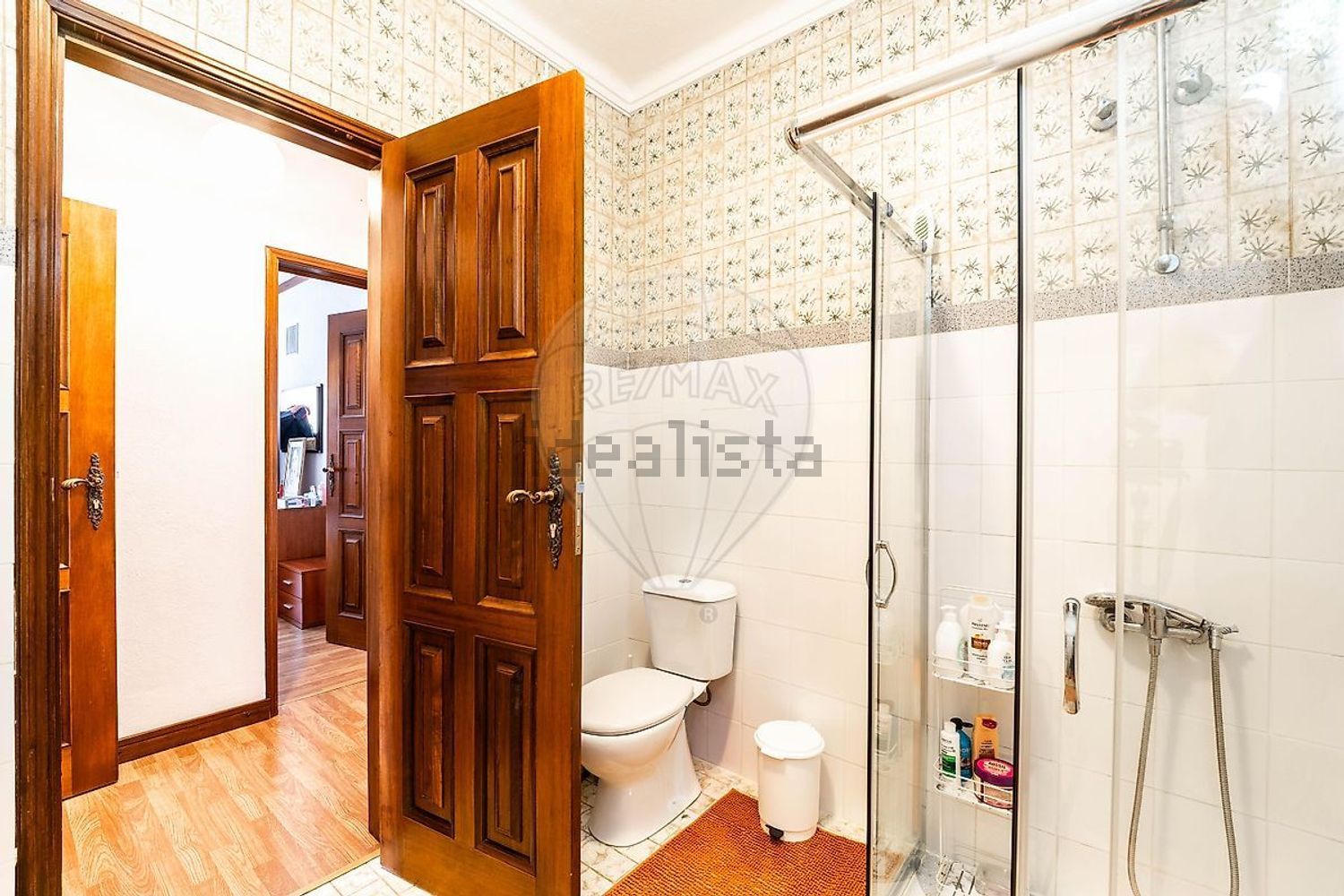 小楼房或独栋别墅出售在Avenida Raínha Santa Isabel - 卫生间