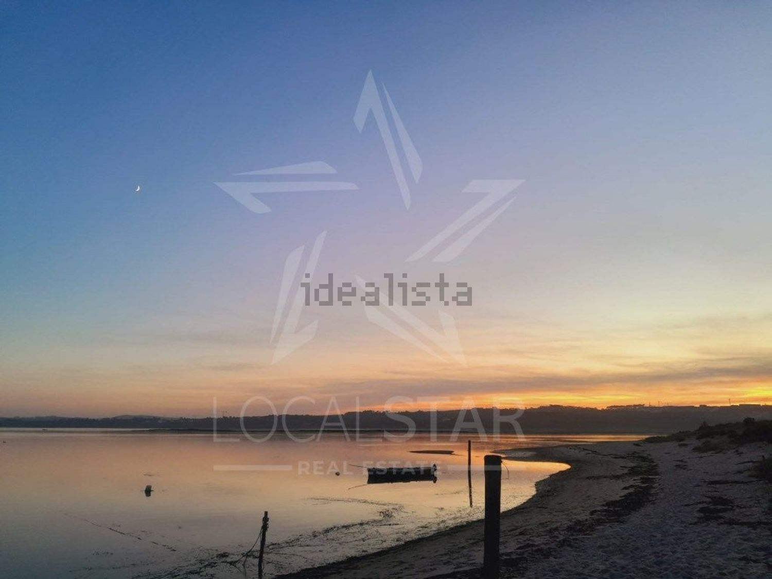 小楼房或独栋别墅出售在Rua Casais de Vale de Égua - 视线