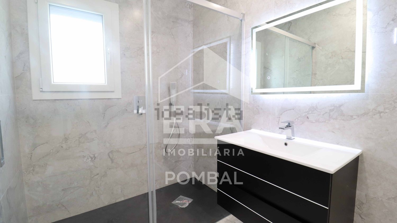 小楼房或独栋别墅出售Pombal - 卫生间